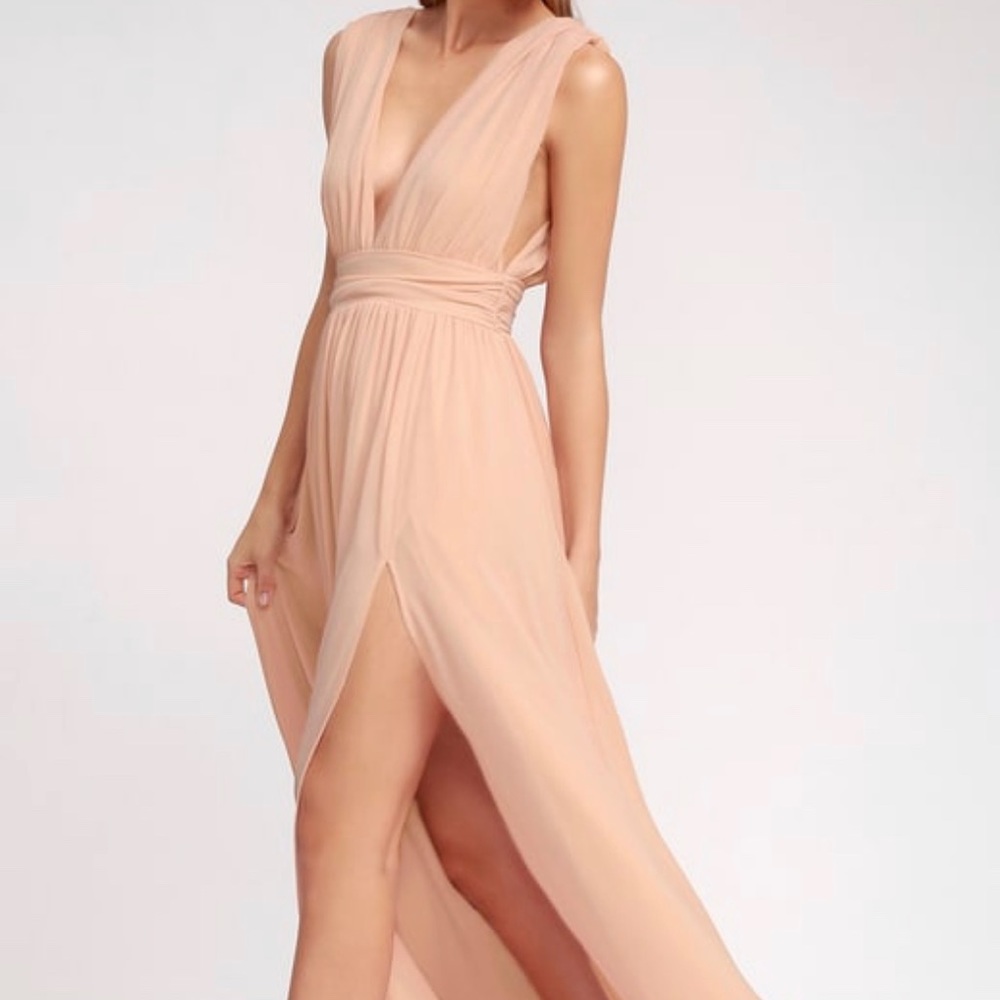 NWT! Lulus heavenly hues dress in Medium blush